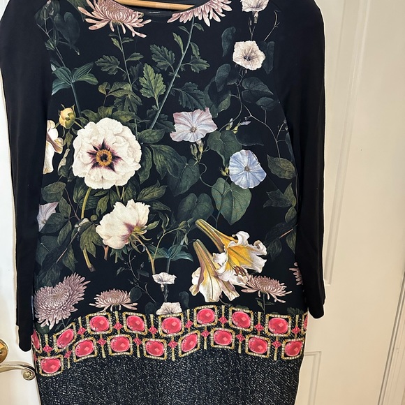 VDP ITALY DRESS FITTED MIDI LENTH DETAILED ZIPPERS ON SHOULDER - Picture 3 of 6